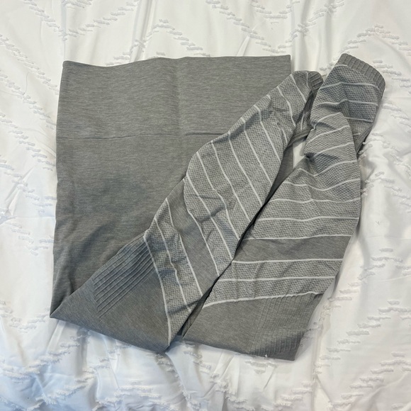 BLANQI Hipster Contour Legging - Small - Dove Grey - Picture 3 of 4